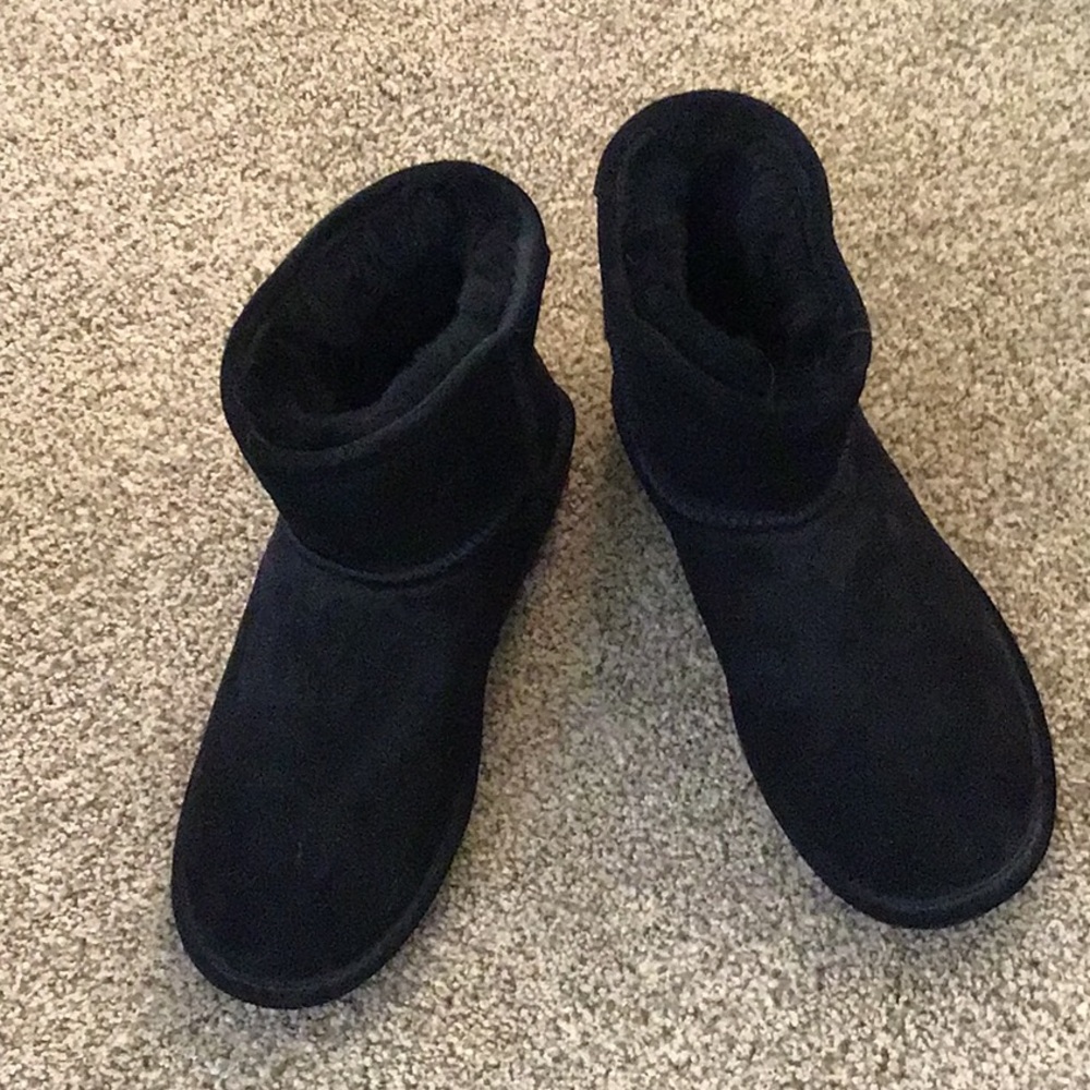 BearPaw Suede Ankle boots